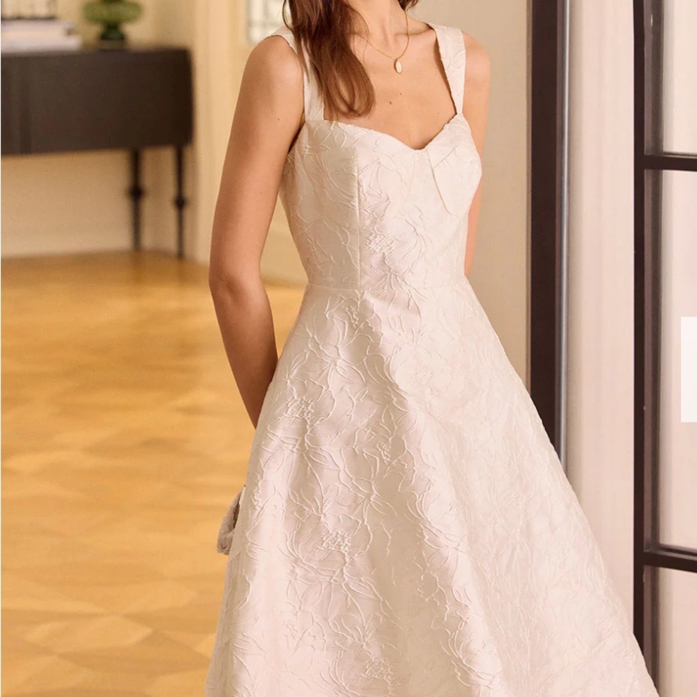 RIHOAS Elegant Cream Midi Dress